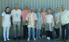 Laranjeiras - Alunos de Engenharia de Alimentos da UFFS visitam indústria do setor