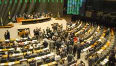 Metade das emendas de bancada do Paran&aacute; est&aacute; amea&ccedil;ada de corte