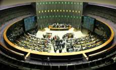 Manobra no Senado tenta impedir queda da bancada paranaense na C&acirc;mara dos Deputados