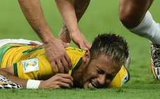 Neymar nega qualquer tratamento alternativo para voltar &agrave; Copa