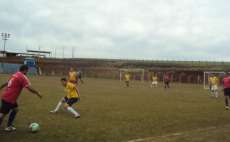 Cand&oacute;i - Domingo dia 09, tem semifinal do Campeonato de Futebol Su&iacute;&ccedil;o no Est&aacute;dio Municipal