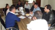 Guarania&ccedil;u -  Vereadores e prefeito discutem projeto que prev&ecirc; devolu&ccedil;&atilde;o de recursos do Poder Legislativo