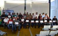 Pinh&atilde;o - Motoristas da sa&uacute;de e da Defesa Civil recebem certificado de conclus&atilde;o de curso