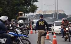 PRF flagra um motorista b&ecirc;bado por hora durante o feriado no Paran&aacute;