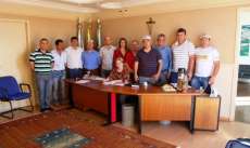 Catanduvas - Prefeita assina conv&ecirc;nio do PAM