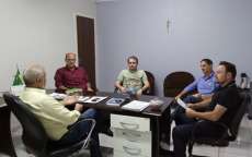 Guarania&ccedil;u - Prefeito recebe diretoria da funda&ccedil;&atilde;o de sa&uacute;de santo ant&ocirc;nio