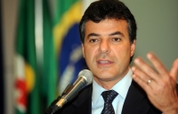 Governo muda posição e exclui cobrança de aposentados do plano de custeio da Paranaprevidência
