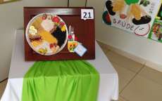Rio Bonito - Alunos da Escola Vanderlei das Neves vencem 1&ordm; Concurso de Cartazes da Semana da Alimenta&ccedil;&atilde;o Saud&aacute;vel