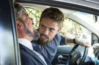 'Sol Nascente': C&eacute;sar fere comparsa com faca, ap&oacute;s falha em esquema criminoso