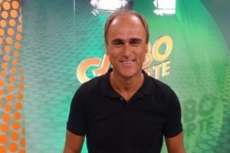 Narrador da Globo se engana e narra replay como se fosse ao vivo