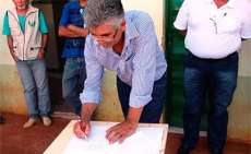 Palmital - Prefeito assina conv&ecirc;nio com a Funasa para amplia&ccedil;&atilde;o do Aterro Sanit&aacute;rio e aquisi&ccedil;&atilde;o de equipamentos